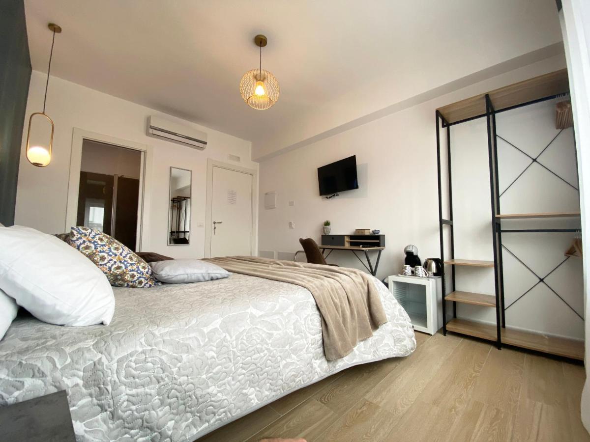 Bari Rooms Carulli Suite Экстерьер фото