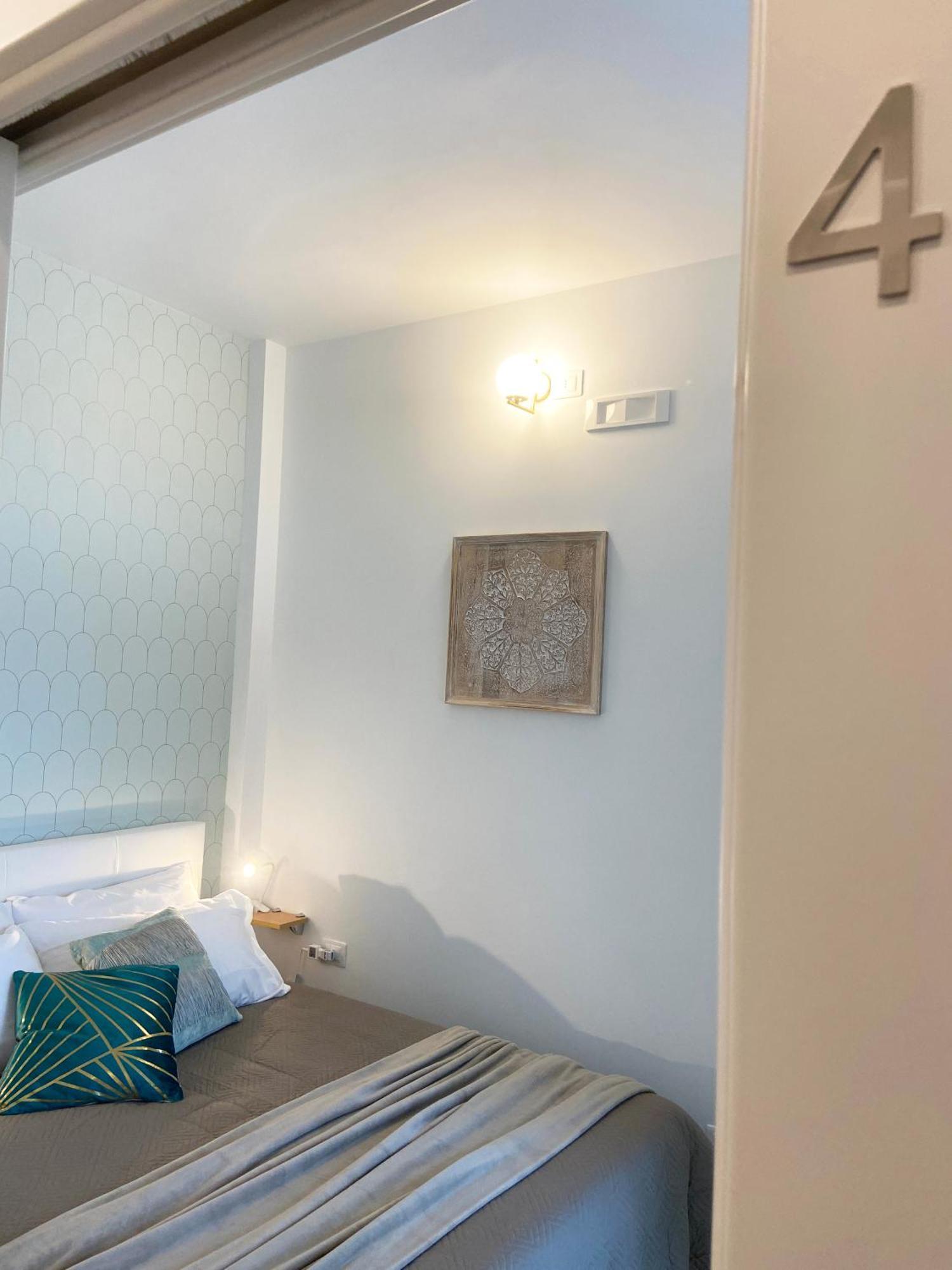 Bari Rooms Carulli Suite Номер фото